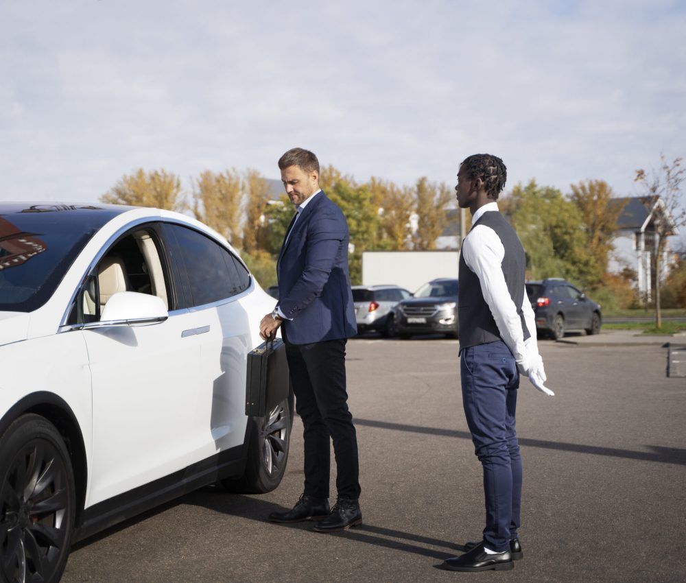 Skip Delays with the Best Car Service in Nassau Bahamas